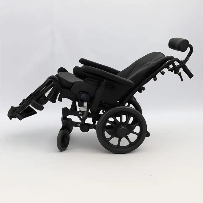 Manual wheelchair Invacare Rea Azalea